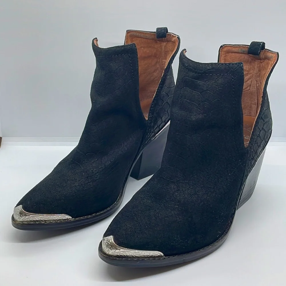 Jeffrey Campbell great preowned